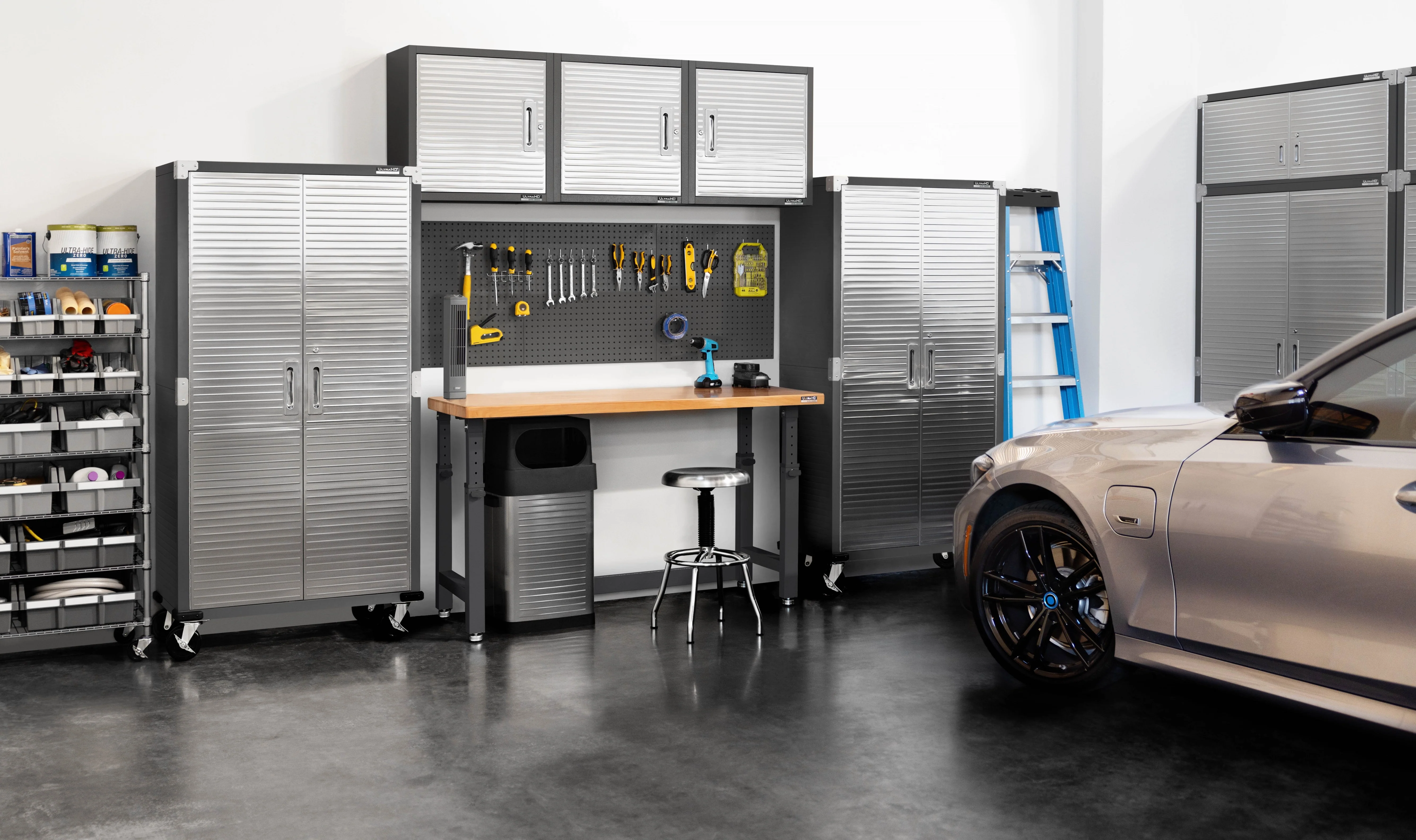 UltraHD® Height Adjustable Workbench, Graphite - Image 10