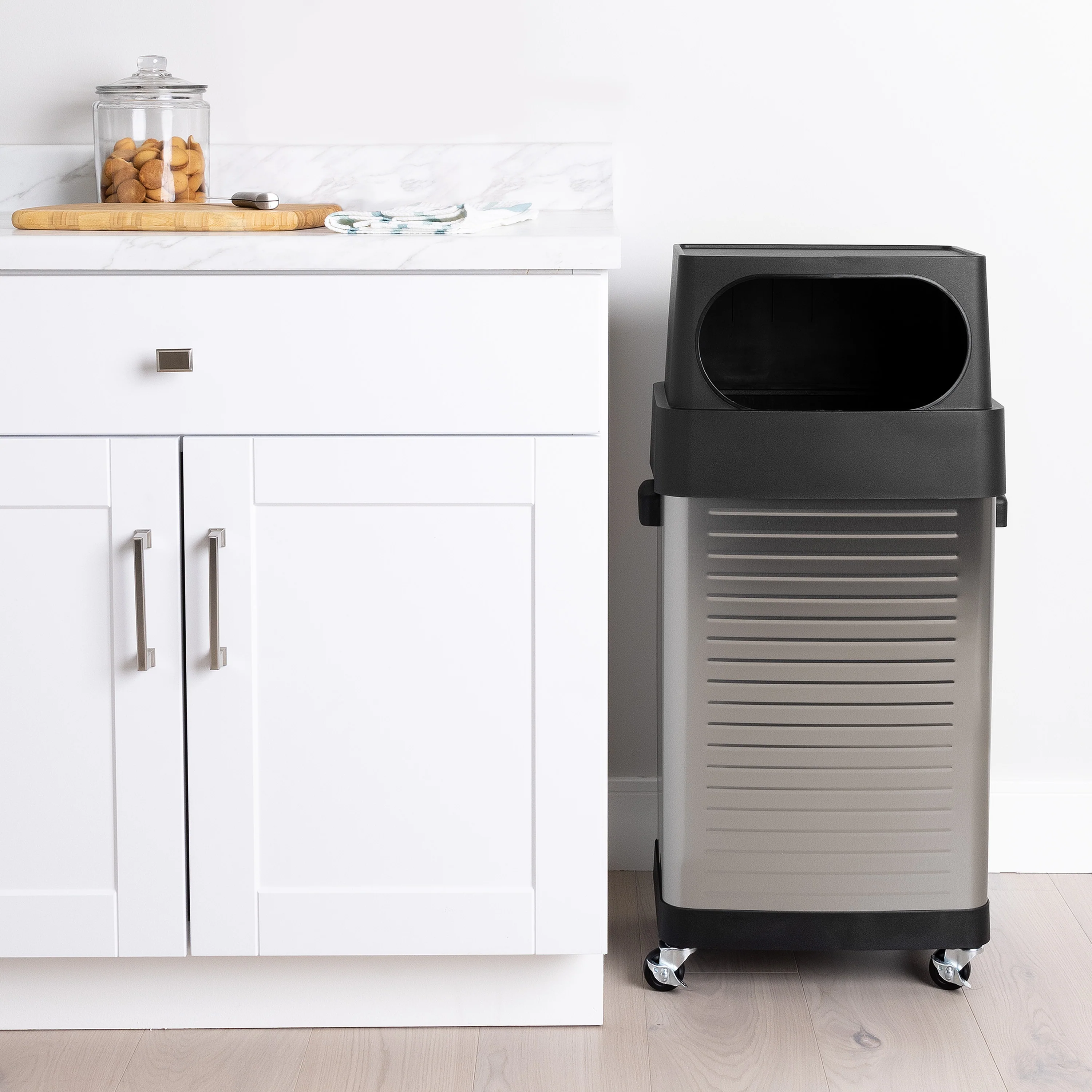 UltraHD® Stainless Steel Trash Can, 17 Gal. - Image 10