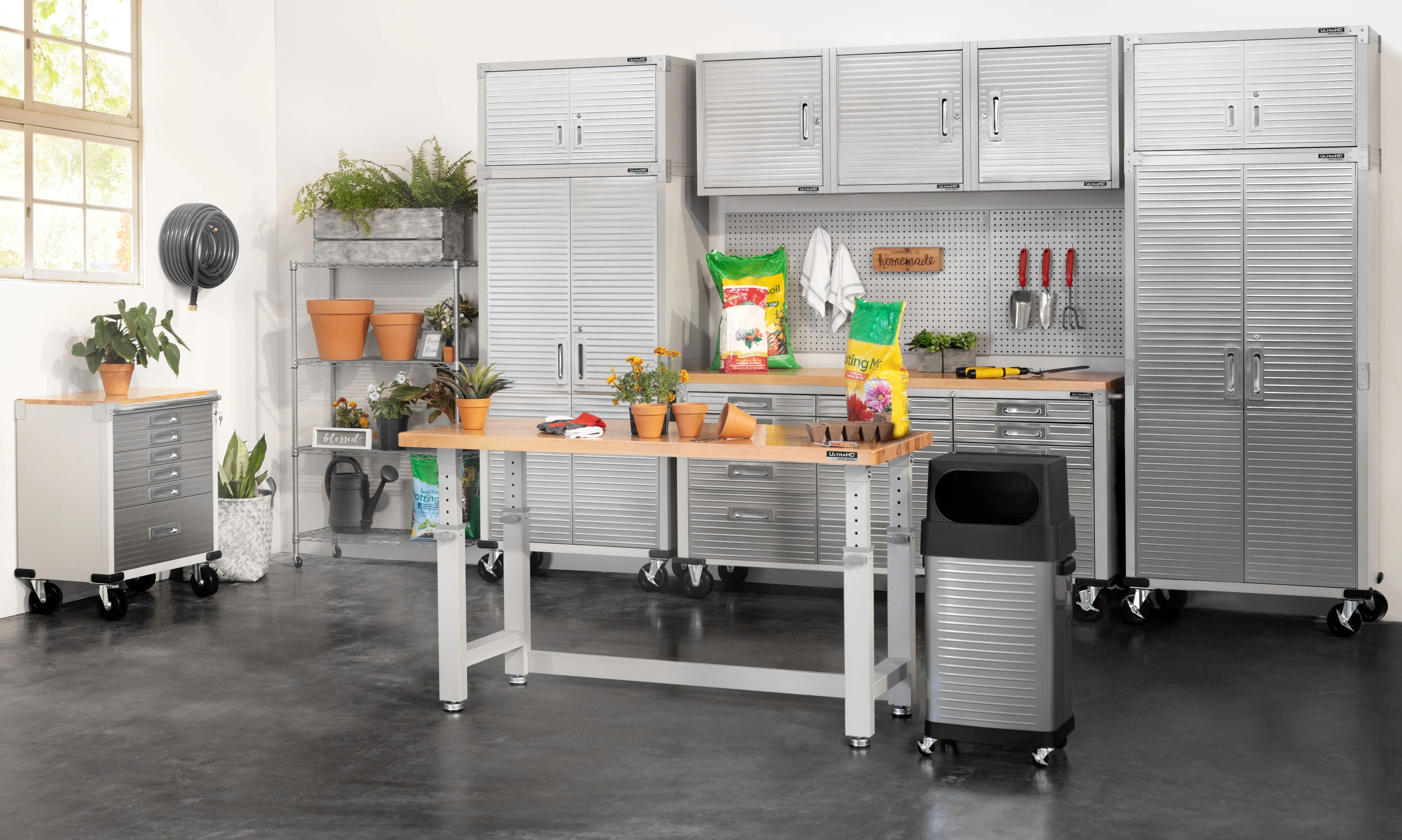 UltraHD® Height Adjustable Workbench - Image 8